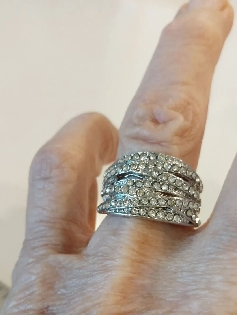 Overlapping FAUX diamond And Silver Ring...Size 6.5...New